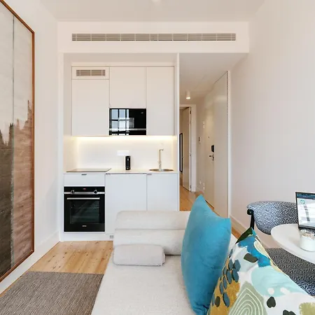 Апартаменты Feel Clerigos Charm Flat 3 3 *
