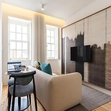 Stylish With Balcony Appartement